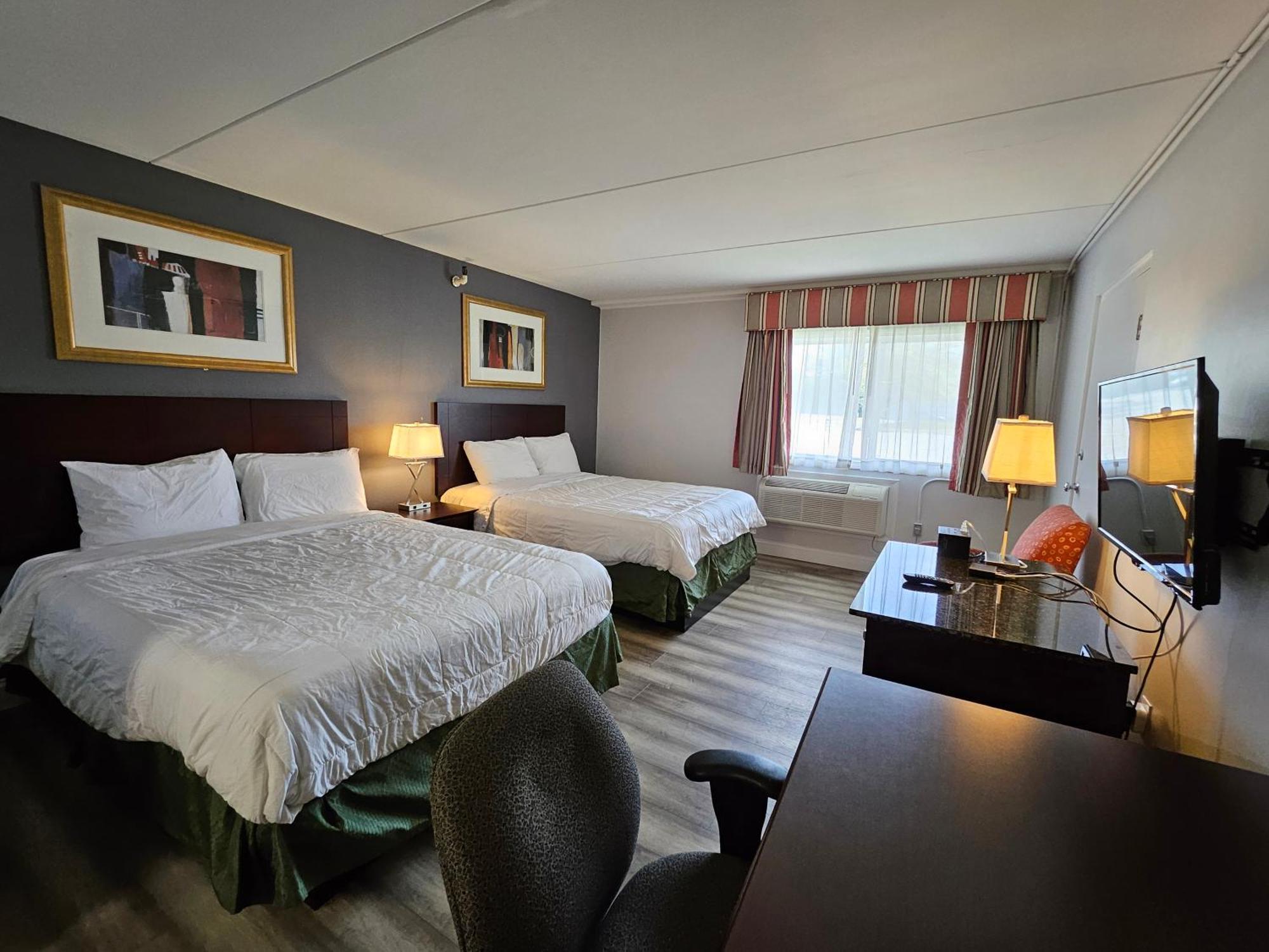 Center Street Value Inn Auburn Bagian luar foto