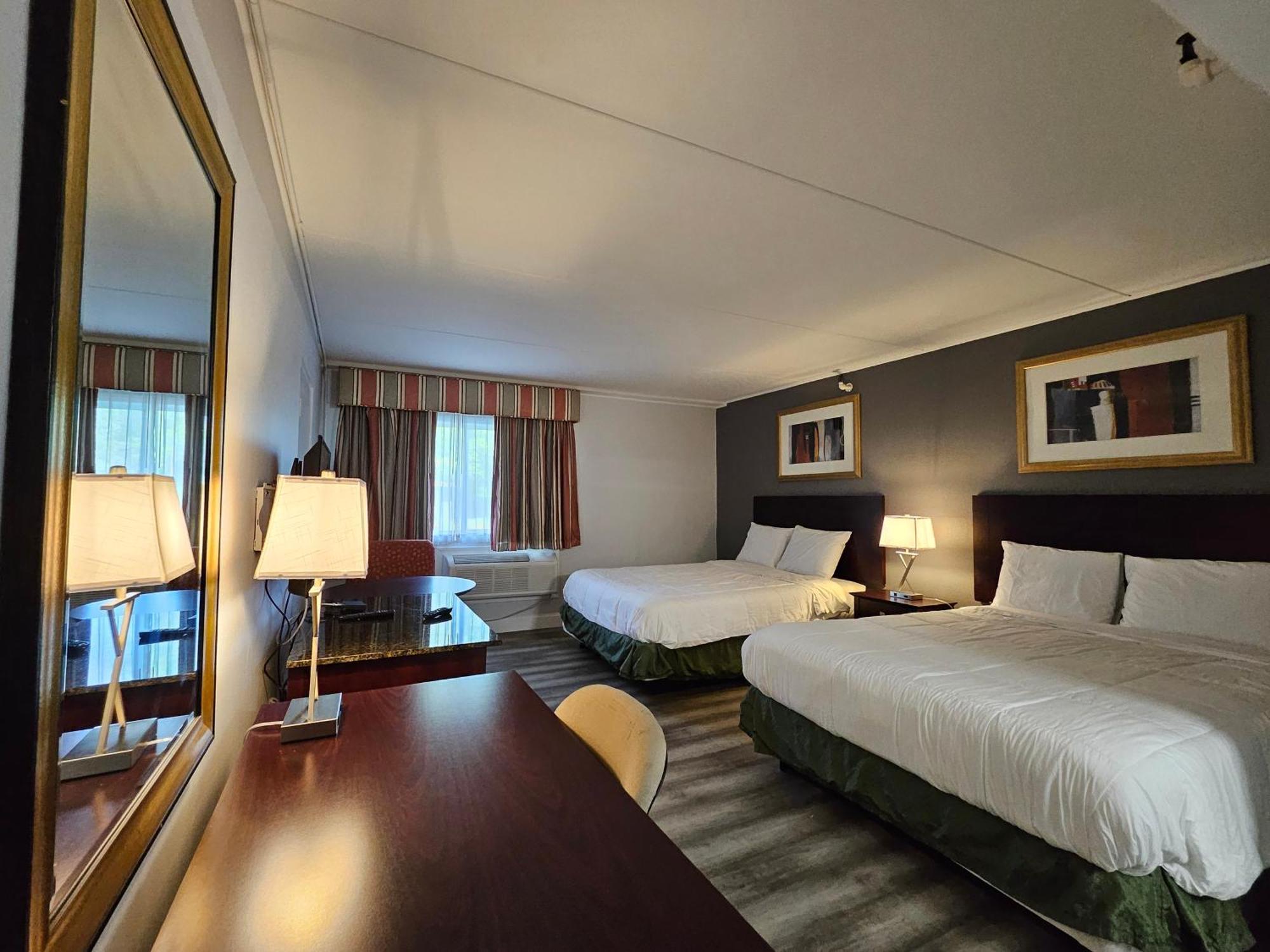 Center Street Value Inn Auburn Bagian luar foto