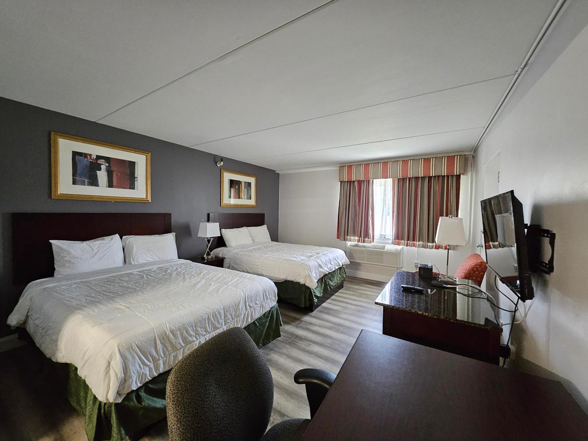 Center Street Value Inn Auburn Bagian luar foto