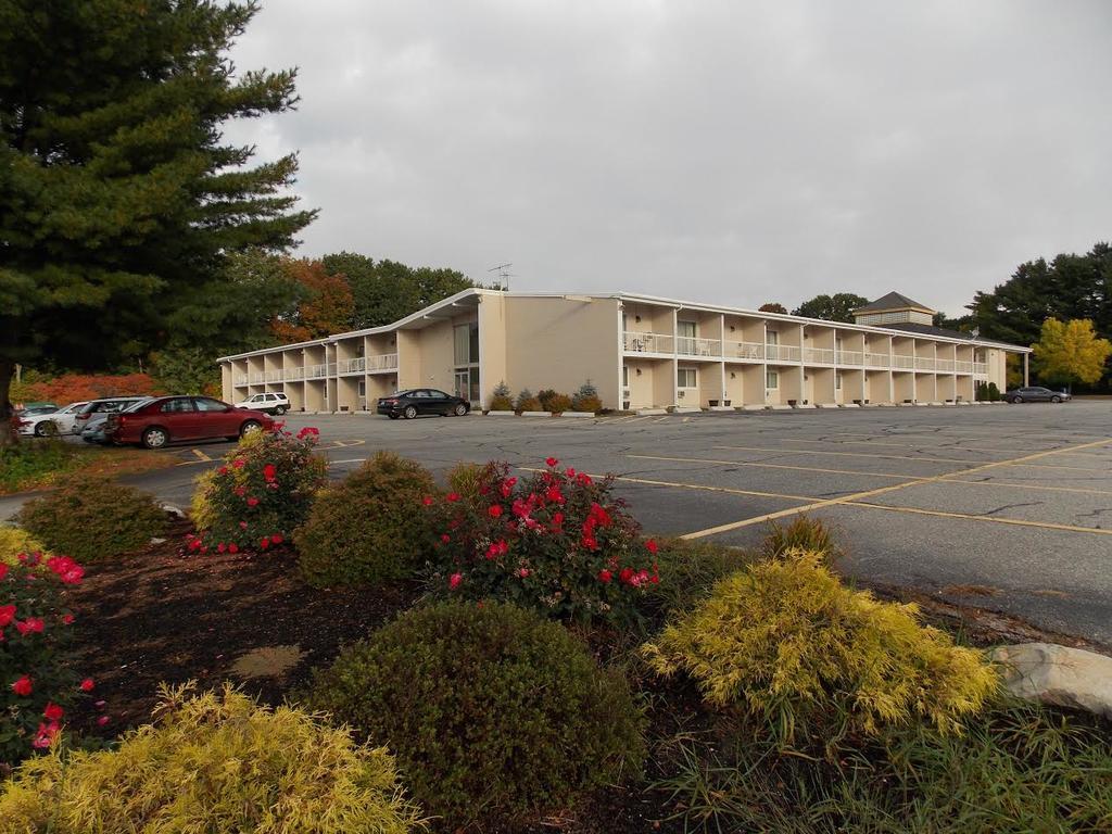 Center Street Value Inn Auburn Bagian luar foto
