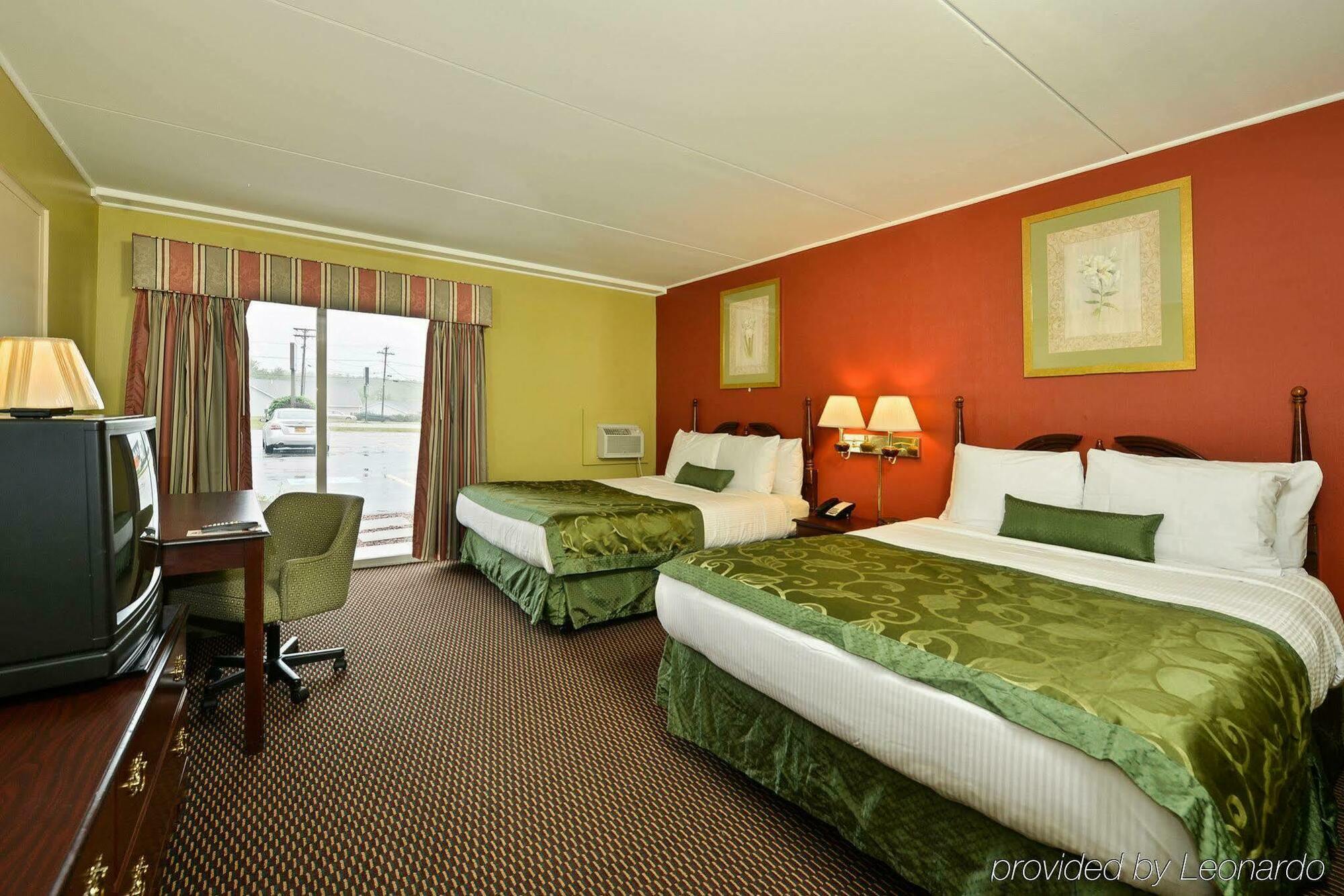 Center Street Value Inn Auburn Bagian luar foto