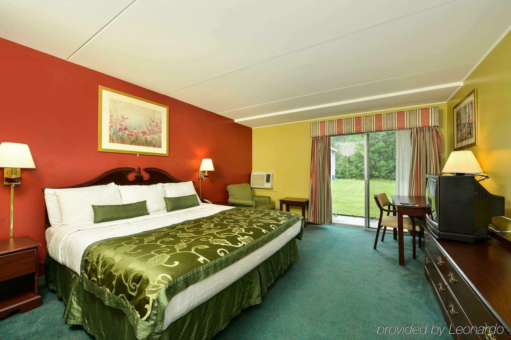 Center Street Value Inn Auburn Bagian luar foto